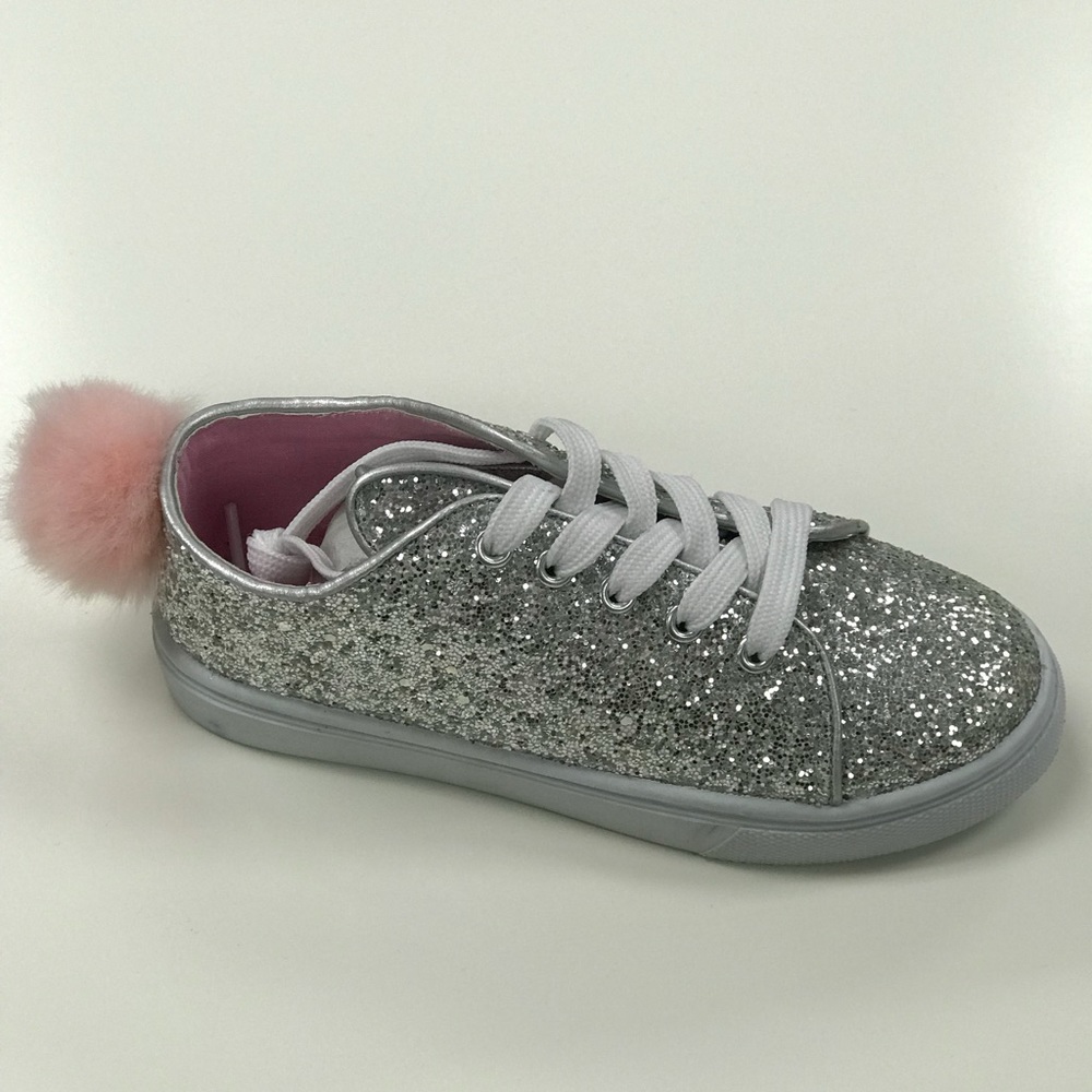 🎉NEW ARRIVAL🎉Girls punny ears glittery sneakers
